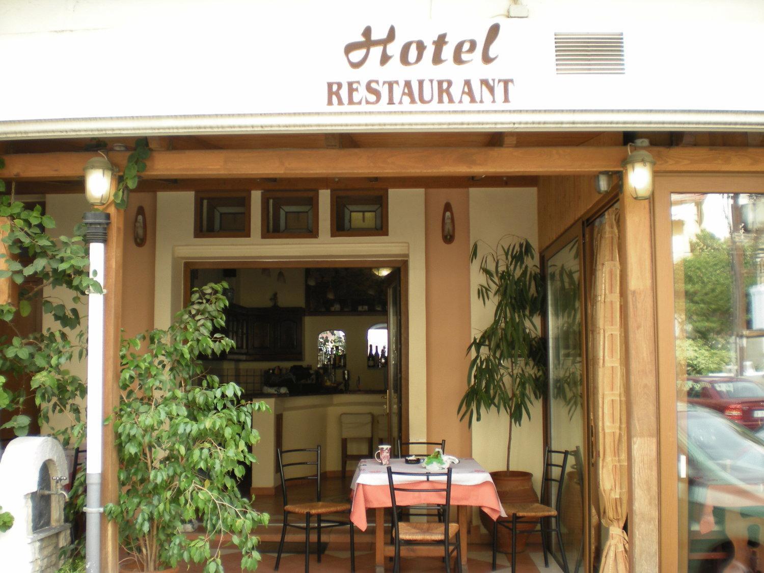 Stavrodromi Hotel 이구메니차 외부 사진