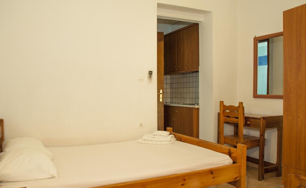 Stavrodromi Hotel 이구메니차 외부 사진