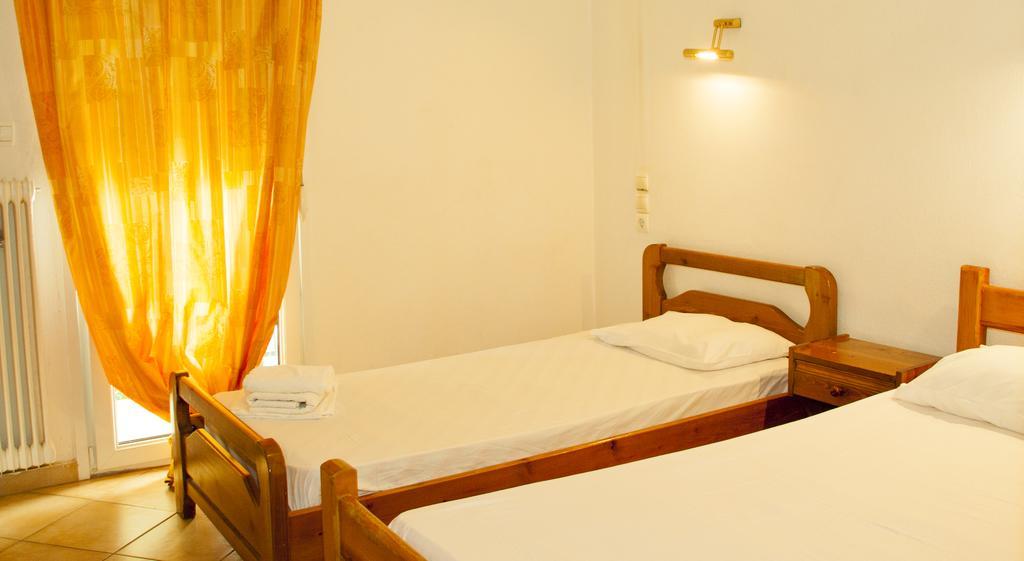 Stavrodromi Hotel 이구메니차 외부 사진